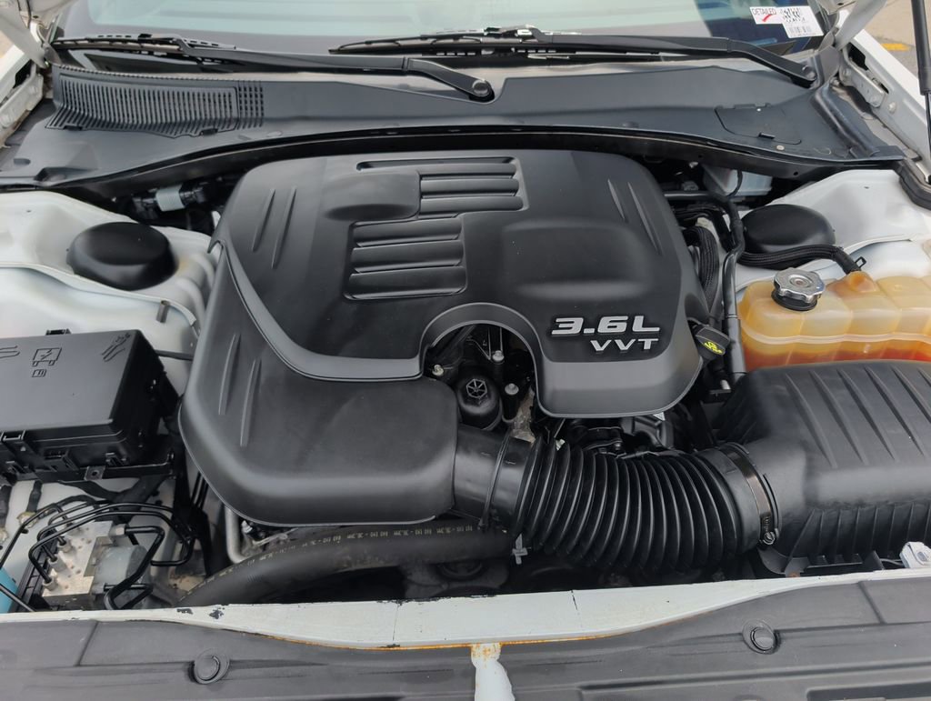 Used 2019 Chrysler 300 S RWD image 22