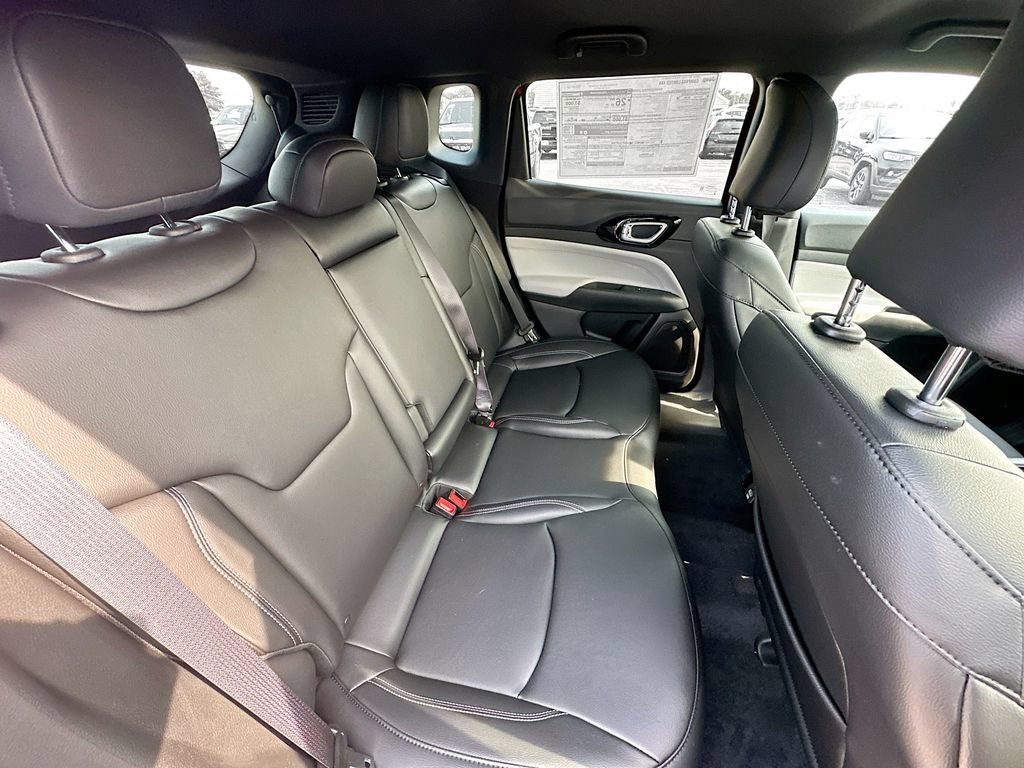 New 2026 Jeep Compass Limited AWD/4WD image 31