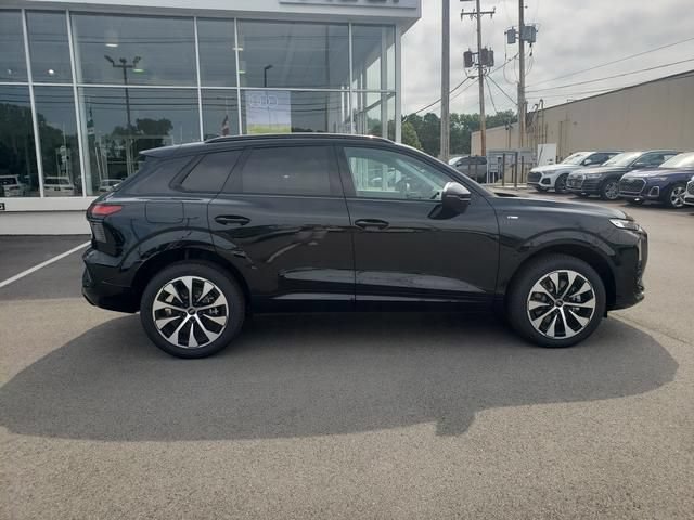New 2026 Audi Q3 quattro 2.0T AWD/4WD image 2