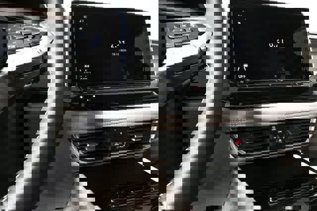 New 2026 Volkswagen Atlas SEL image 12