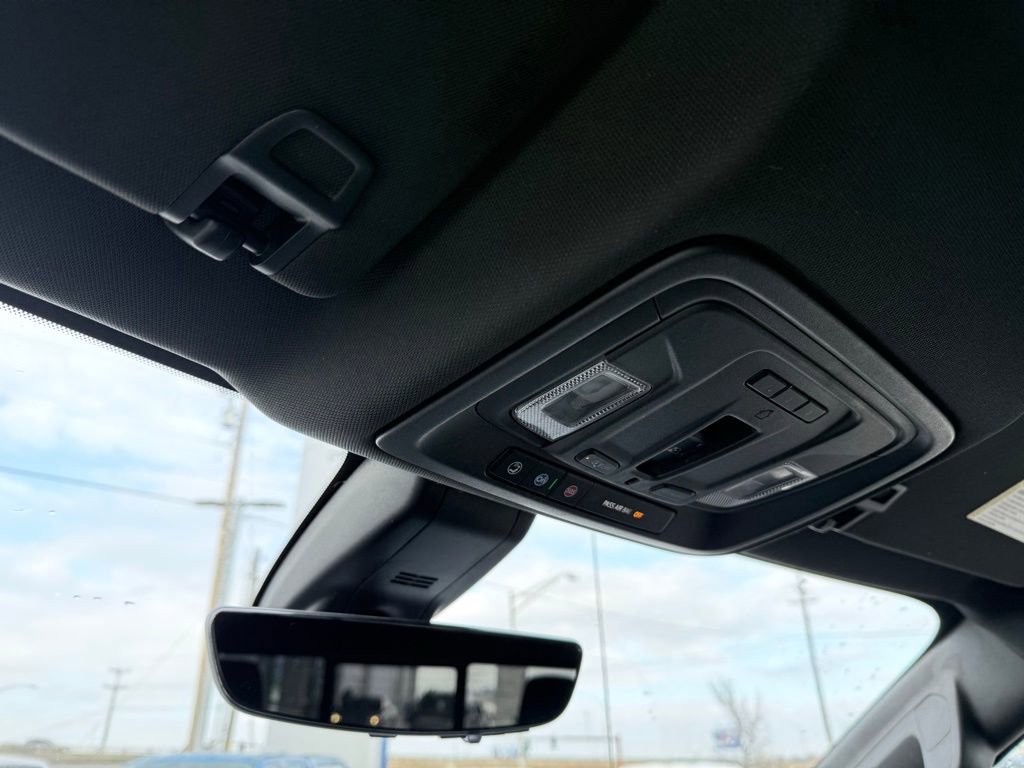 Used 2020 Chevrolet Silverado 1500 High Country w/ Technology Package image 20