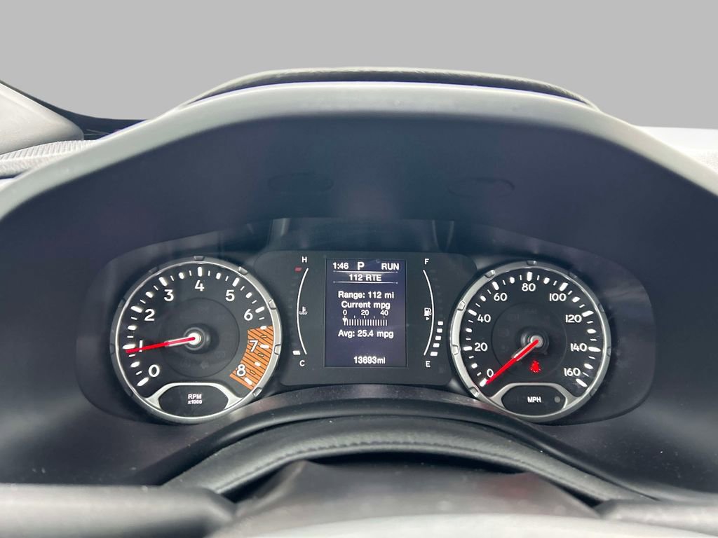 Used 2023 Jeep Renegade Latitude w/ Premium Group image 26