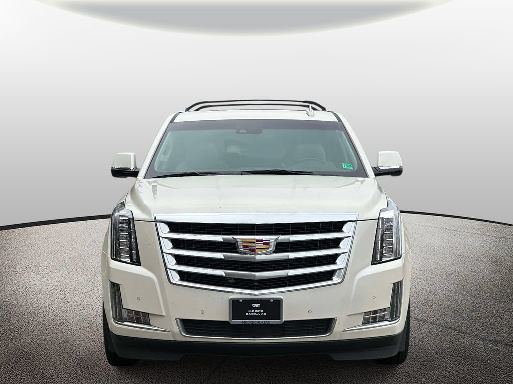 Used 2015 Cadillac Escalade Premium AWD/4WD image 3