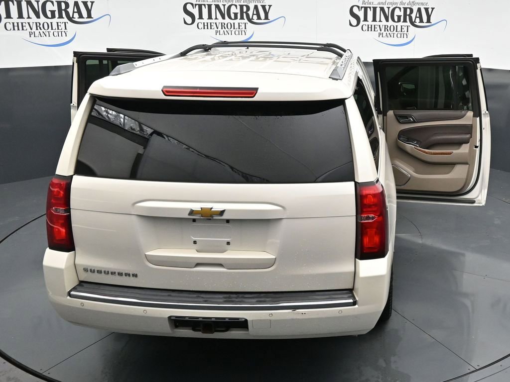 Used 2015 Chevrolet Suburban LTZ RWD image 26
