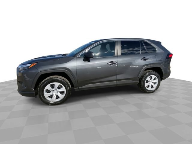Used 2024 Toyota RAV4 LE image 7