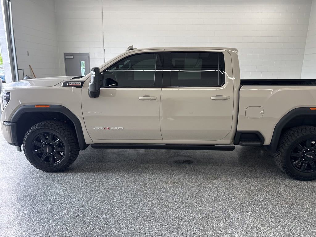 Used 2026 GMC Sierra 2500 AT4 w/ AT4 Premium Plus Package AWD/4WD image 2