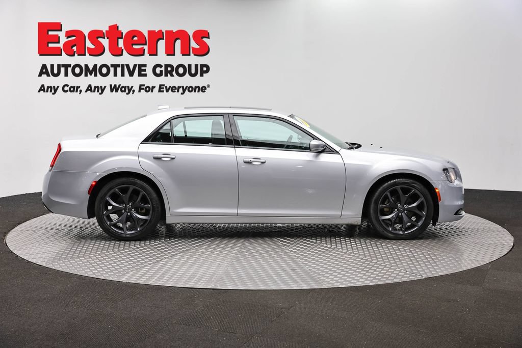 Used 2023 Chrysler 300 S RWD image 4