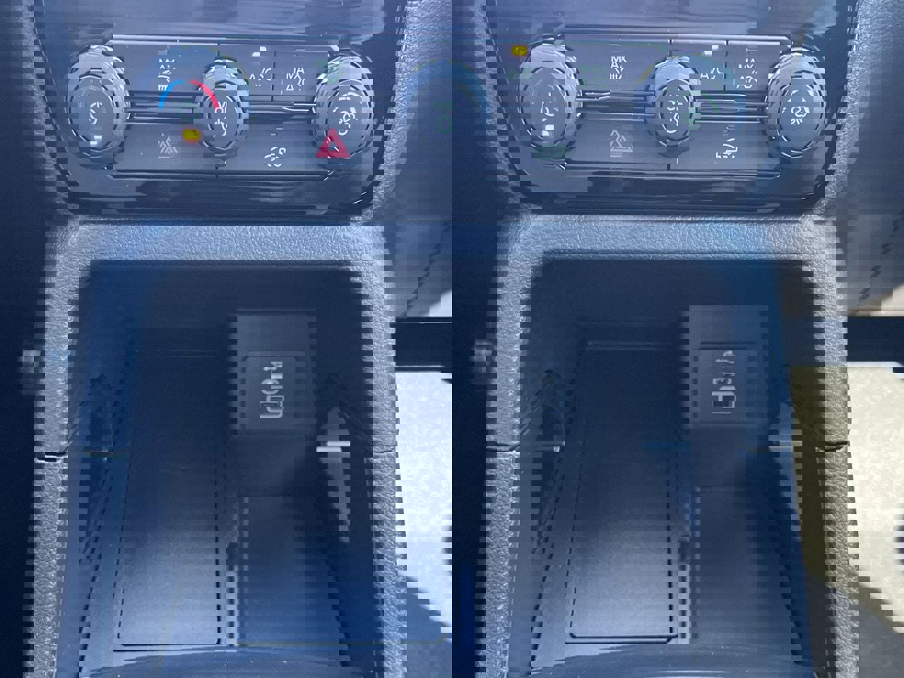 New 2025 Ford Ranger XLT w/ FX4 Off-Road Package image 6