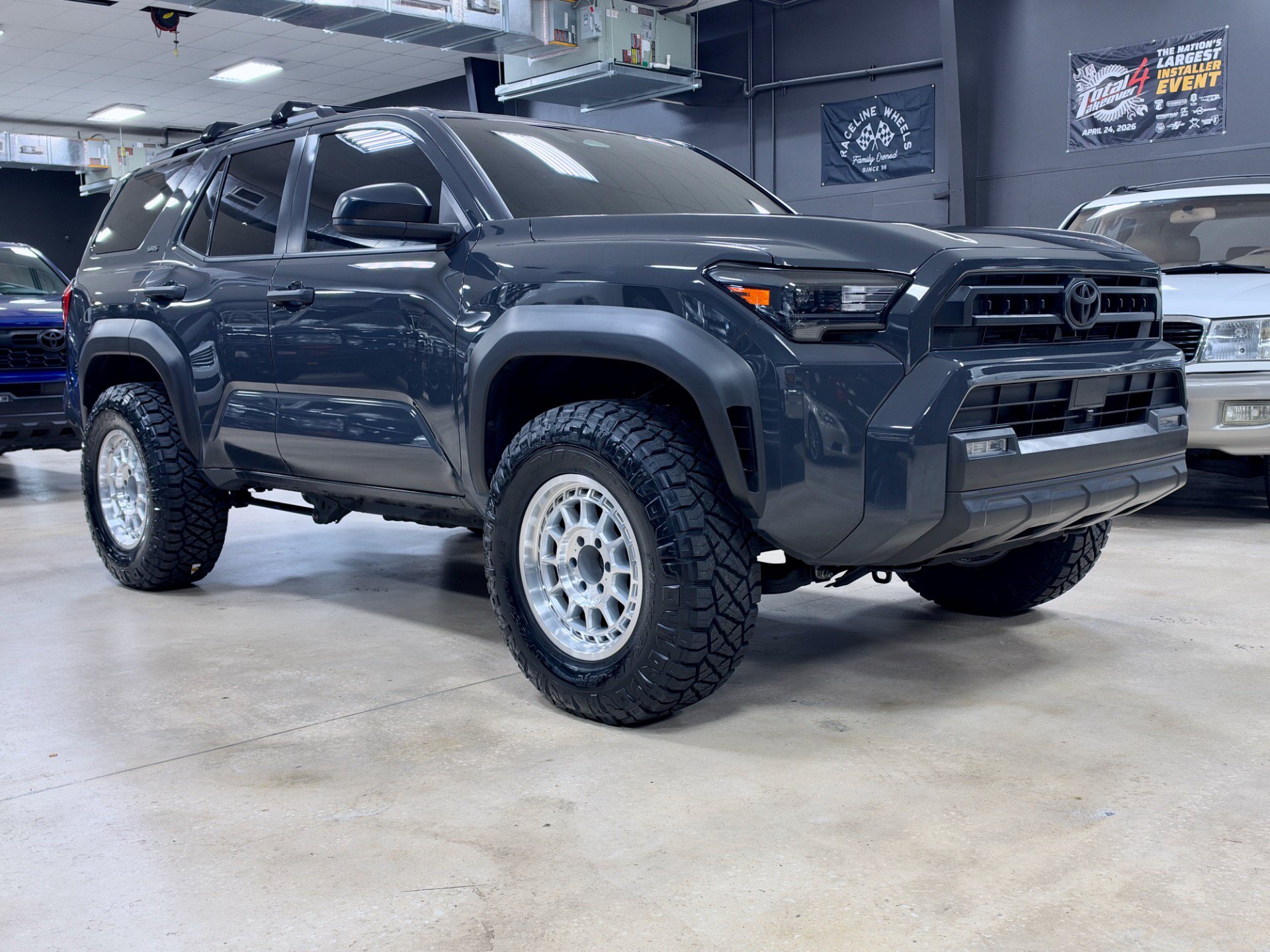 Used 2026 Toyota 4Runner SR5 AWD/4WD image 32