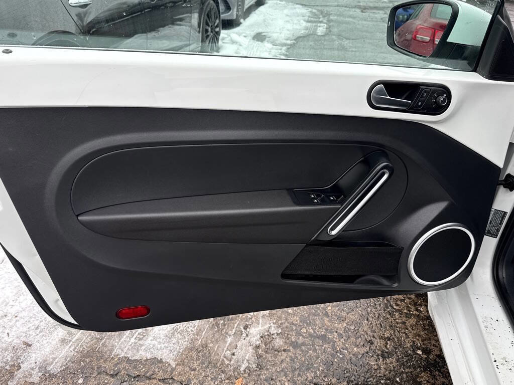 Used 2015 Volkswagen Beetle 1.8T image 18