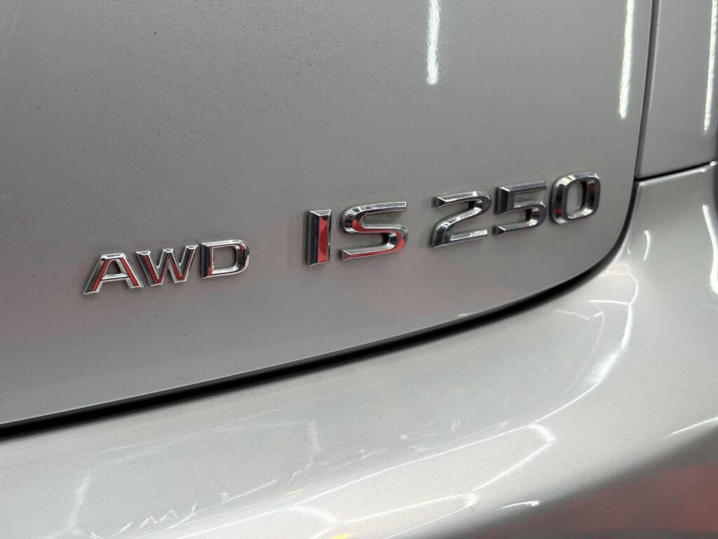 Used 2011 Lexus IS 250 AWD image 28