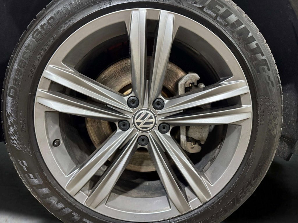 Used 2019 Volkswagen Tiguan SEL R-Line image 28