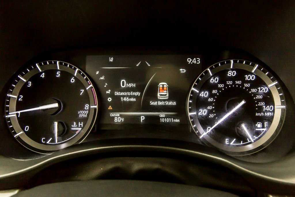 Used 2020 Toyota Highlander XLE FWD image 15