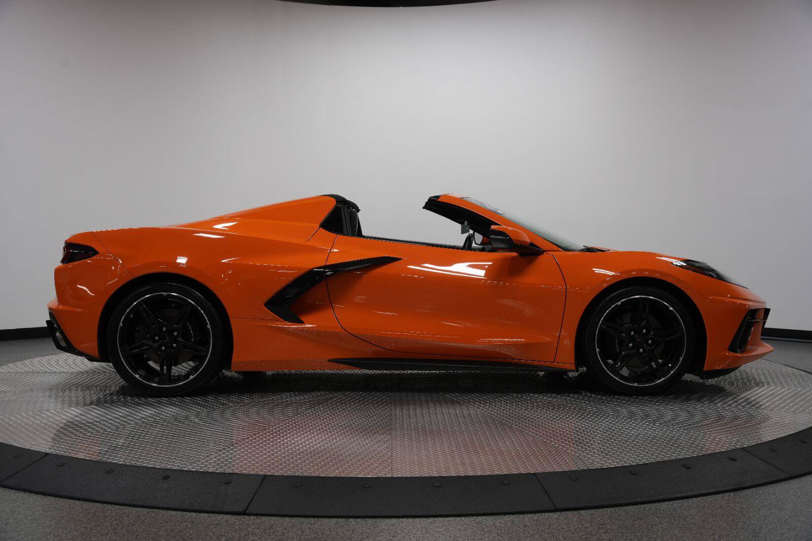 Certified 2024 Chevrolet Corvette Stingray Convertible w/ 1LT RWD image 11