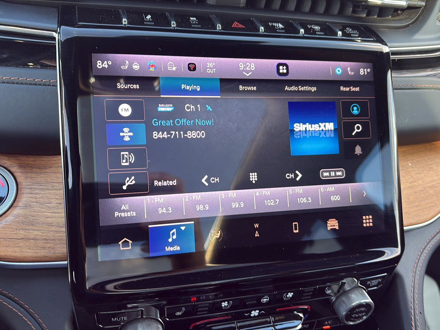 Used 2023 Jeep Grand Cherokee L Summit image 12