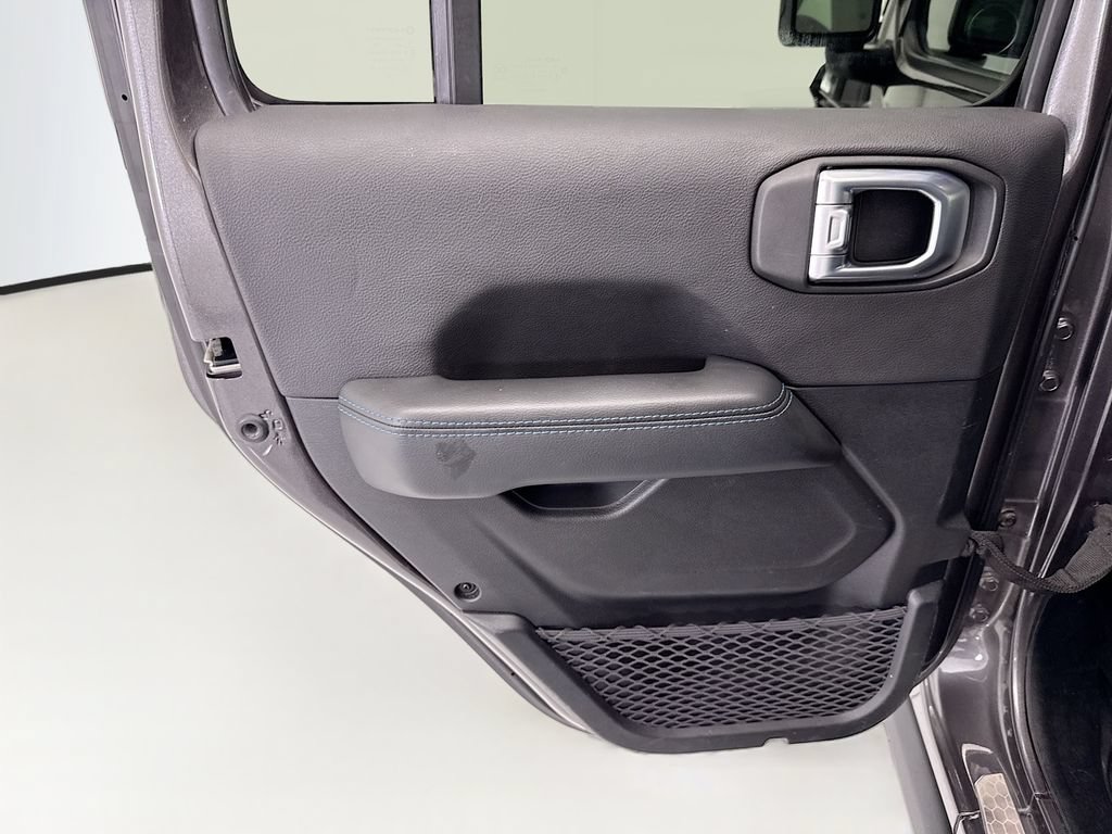 Used 2021 Jeep Wrangler Unlimited Rubicon 4xe w/ Steel Bumper Group AWD/4WD image 25