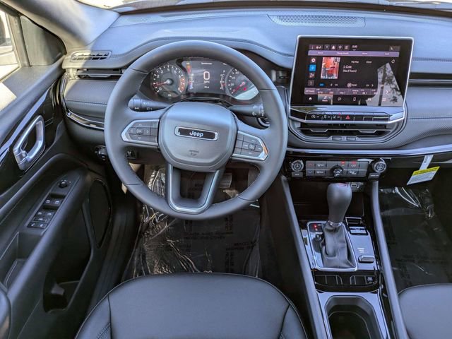 New 2026 Jeep Compass Latitude image 16