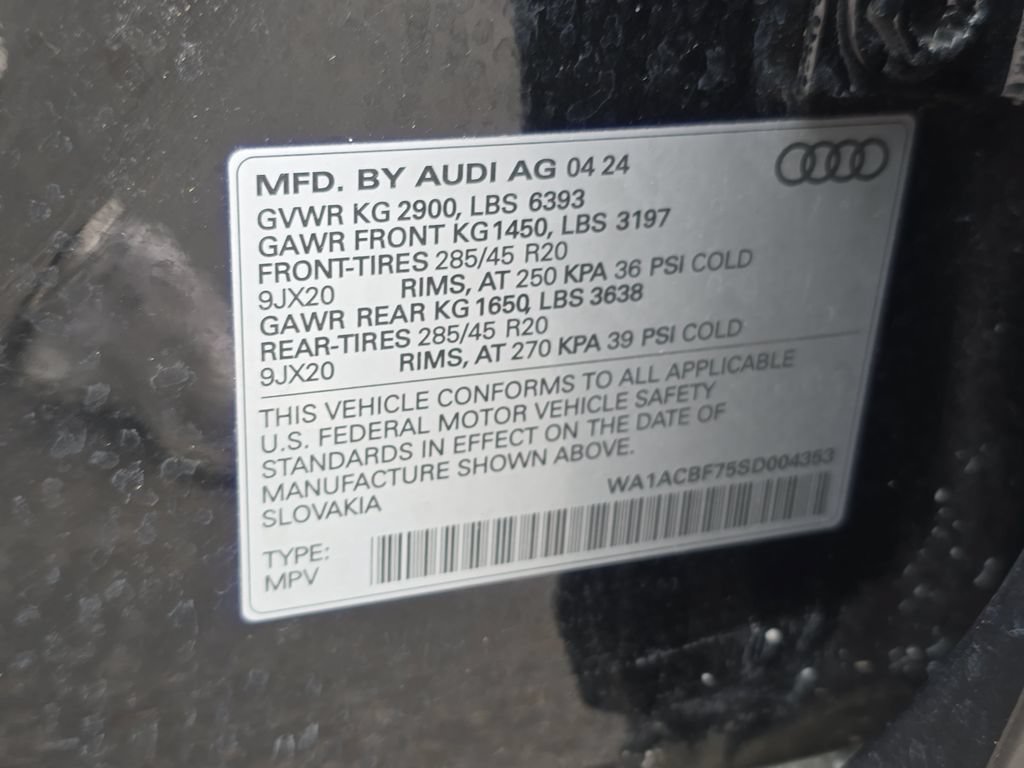 Used 2025 Audi Q7 2.0T Premium w/ Convenience Package AWD/4WD image 39
