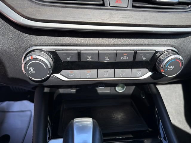 Used 2024 Nissan Altima 2.5 SV w/ SV Premium Package FWD image 12