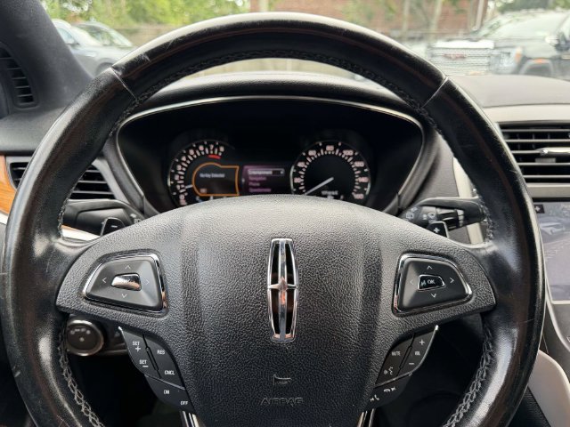 Used 2017 Lincoln MKC Reserve w/ Lincoln MKC Climate Package AWD/4WD image 27