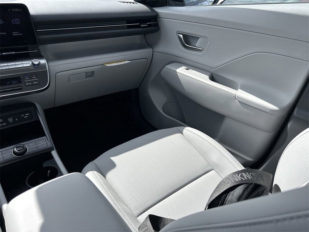 New 2026 Hyundai Kona SEL Premium image 6