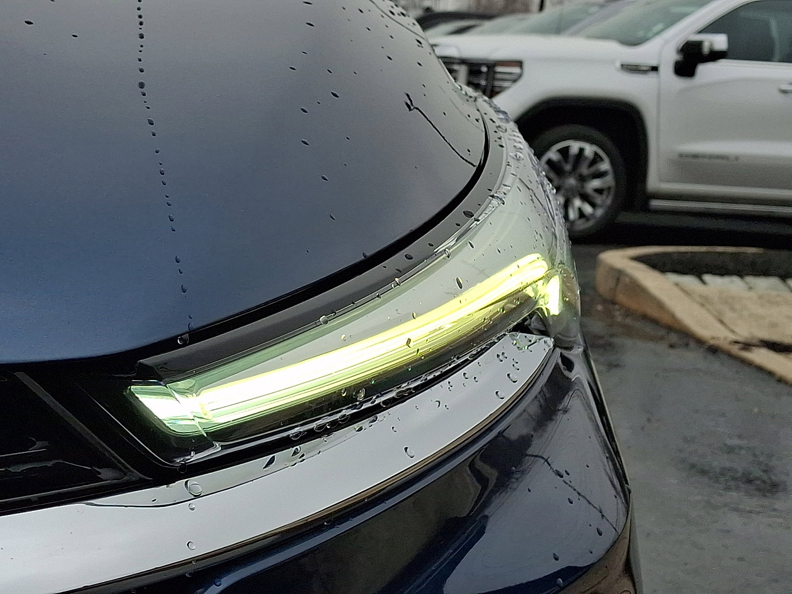 Used 2023 Buick Enclave Essence w/ Experience Buick Package image 9