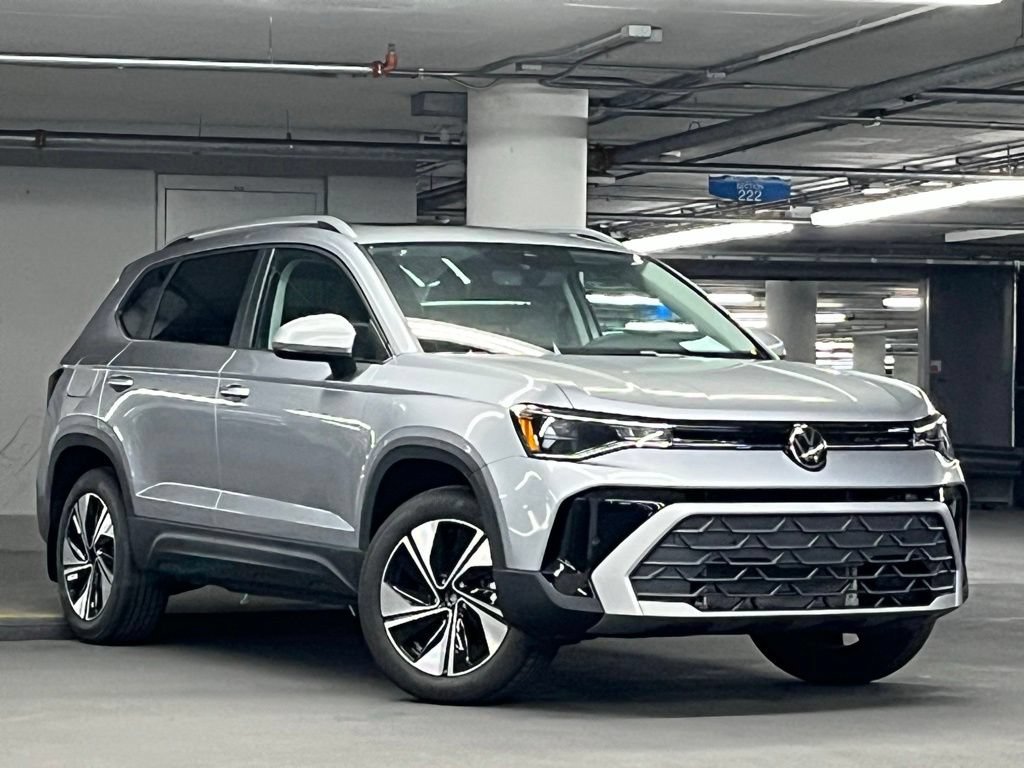 New 2026 Volkswagen Taos SE AWD/4WD video 2