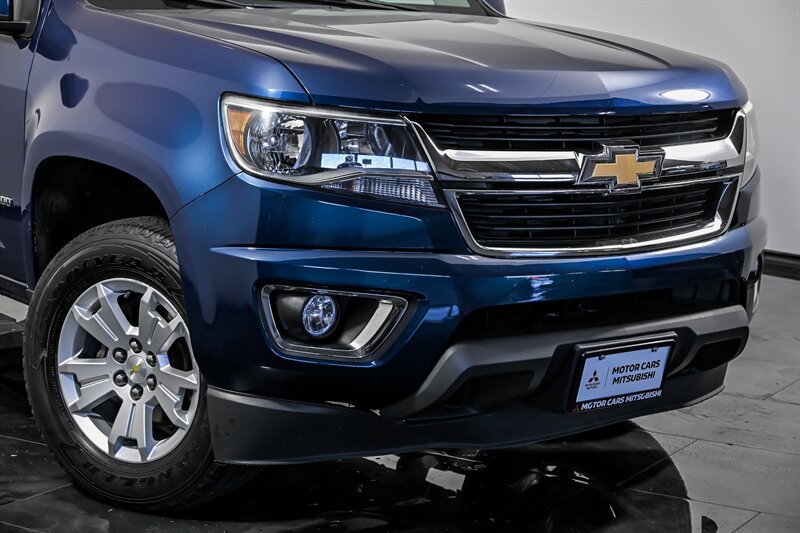 Used 2019 Chevrolet Colorado LT w/ LT Convenience Package AWD/4WD image 2