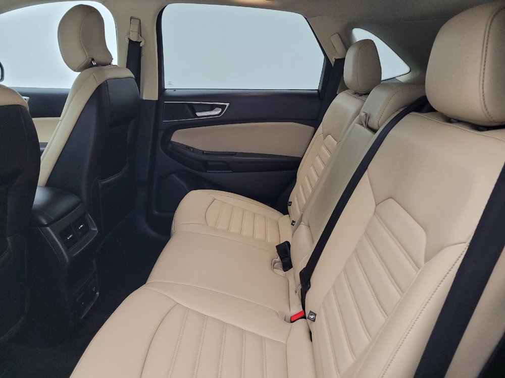 Used 2015 Ford Edge SEL w/ Equipment Group 201A FWD image 18