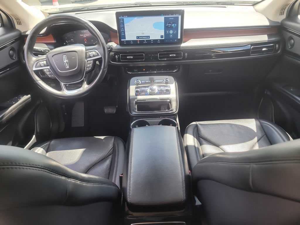 Certified 2021 Lincoln Nautilus Reserve FWD image 12