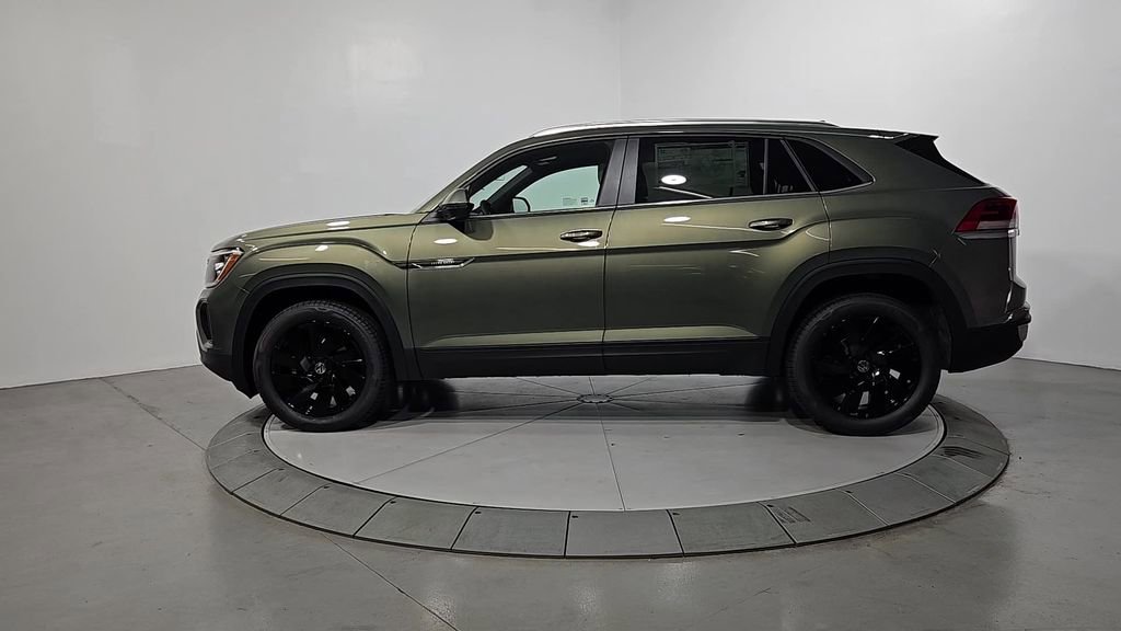New 2026 Volkswagen Atlas Cross Sport SE image 2