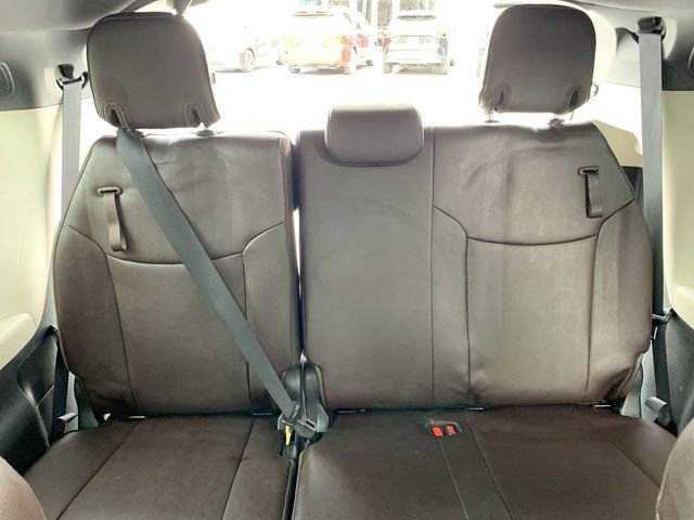 Certified 2023 Toyota Sienna Platinum image 35