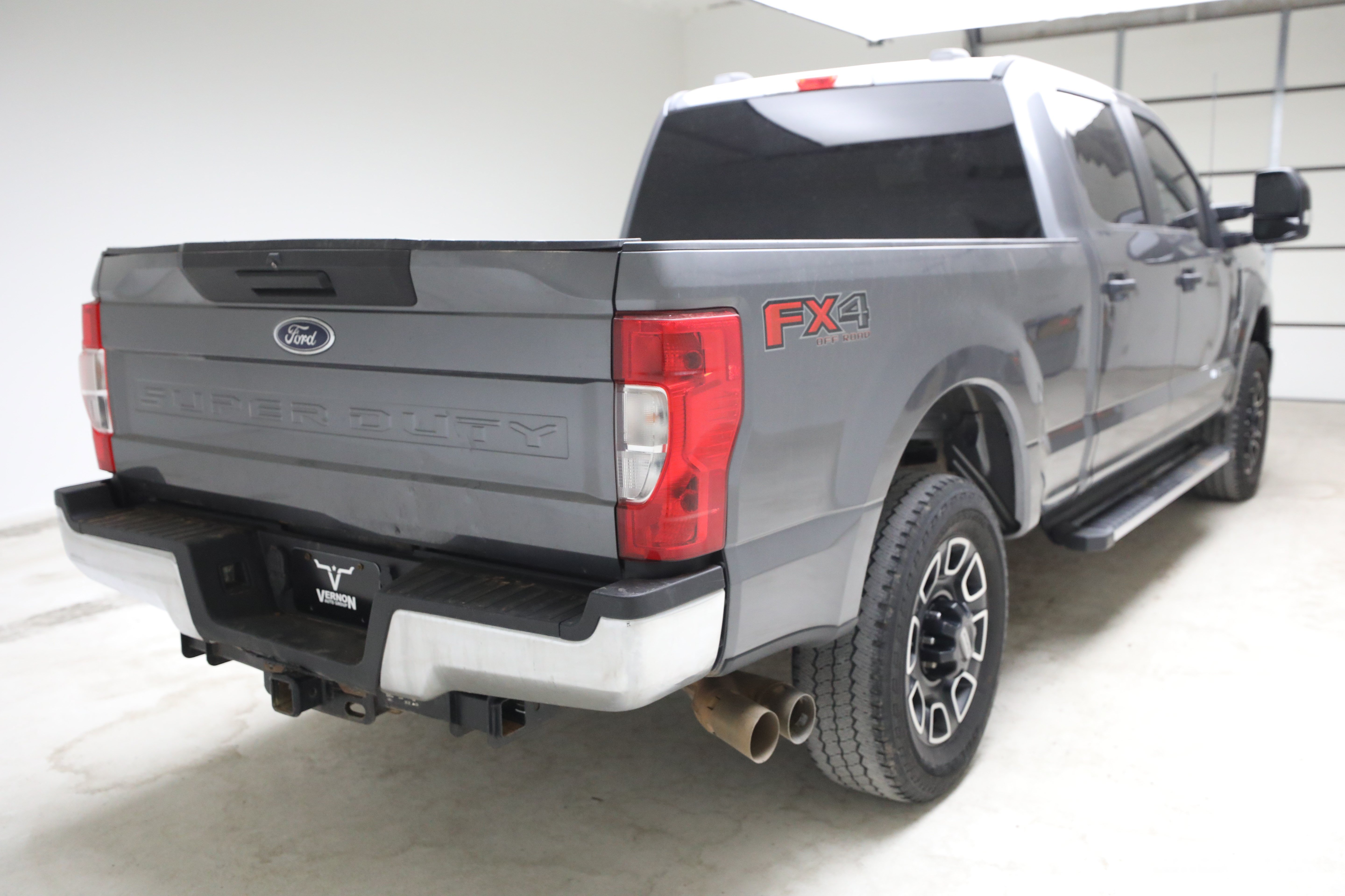 Used 2022 Ford F250 XL w/ STX Appearance Package AWD/4WD image 4