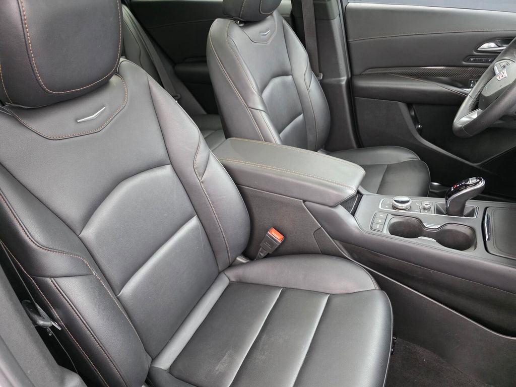 Used 2023 Cadillac XT4 Sport FWD image 28