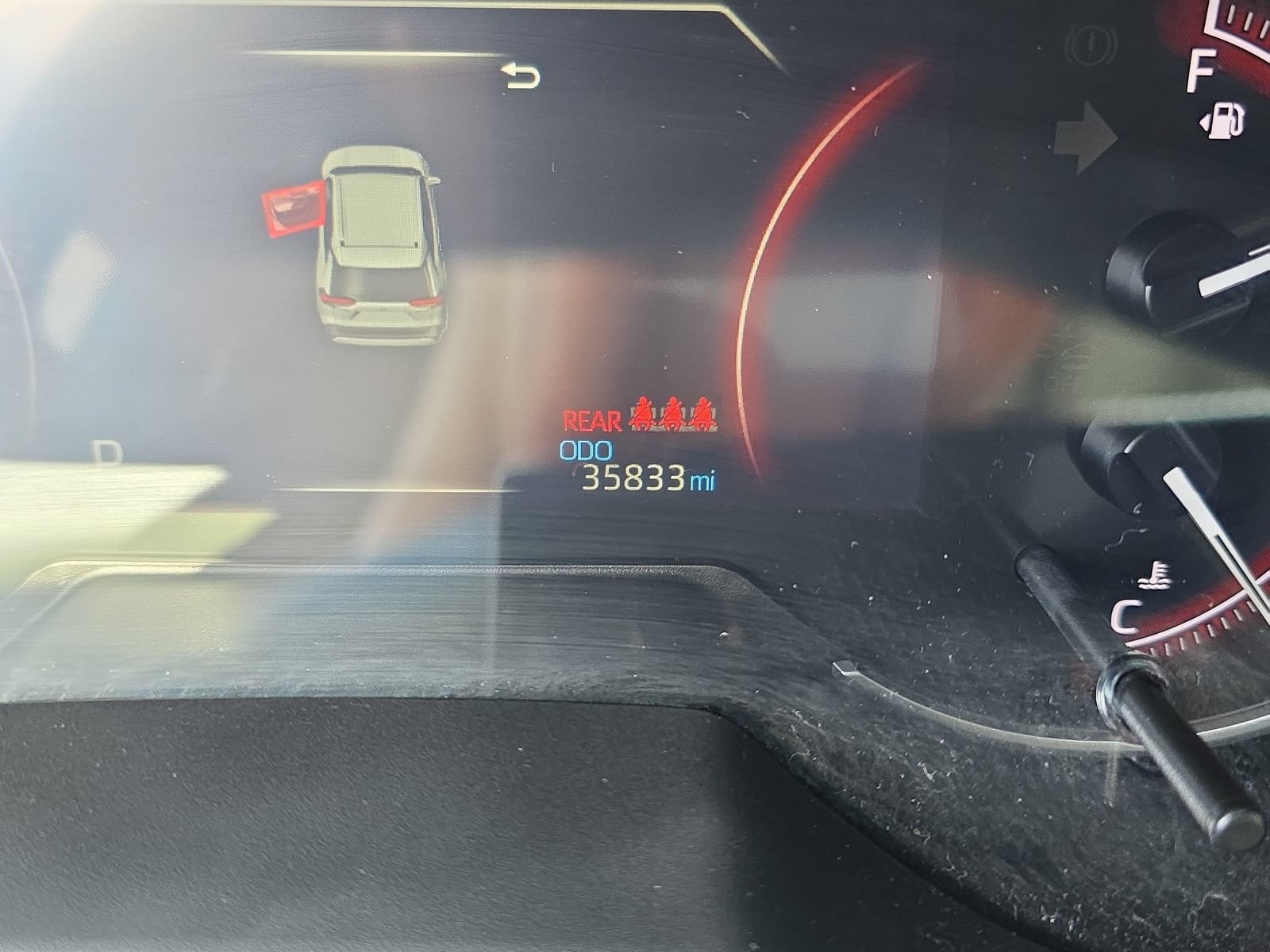Used 2024 Toyota RAV4 LE FWD image 25