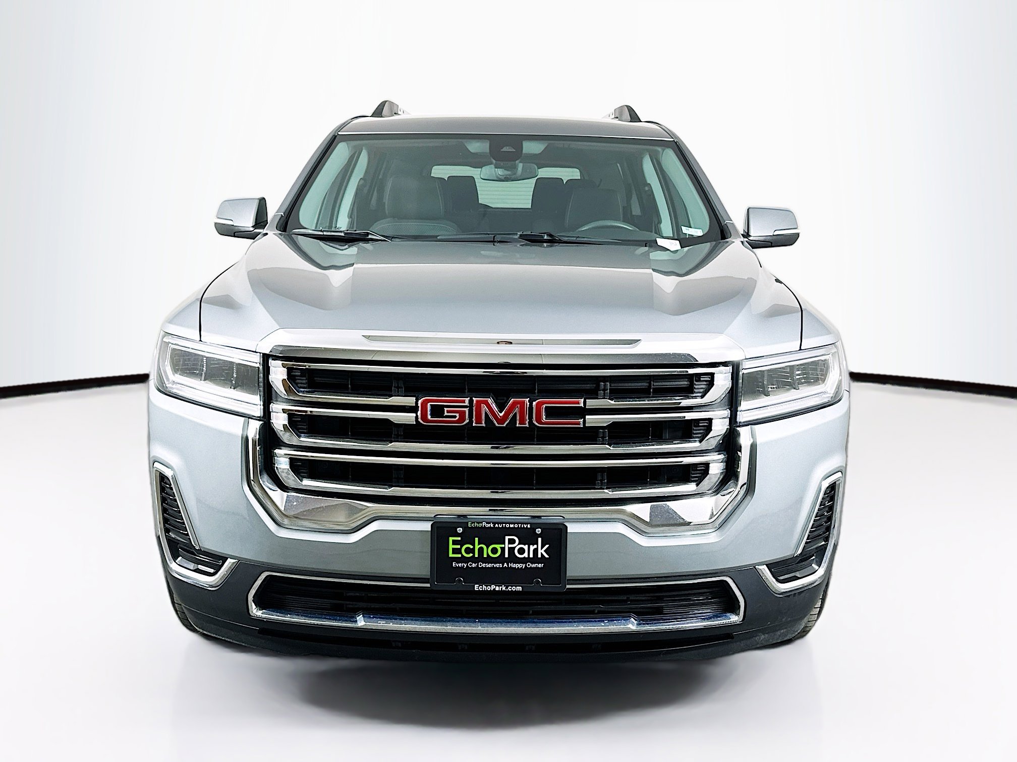 Used 2023 GMC Acadia SLE w/ Driver Convenience Package image 2