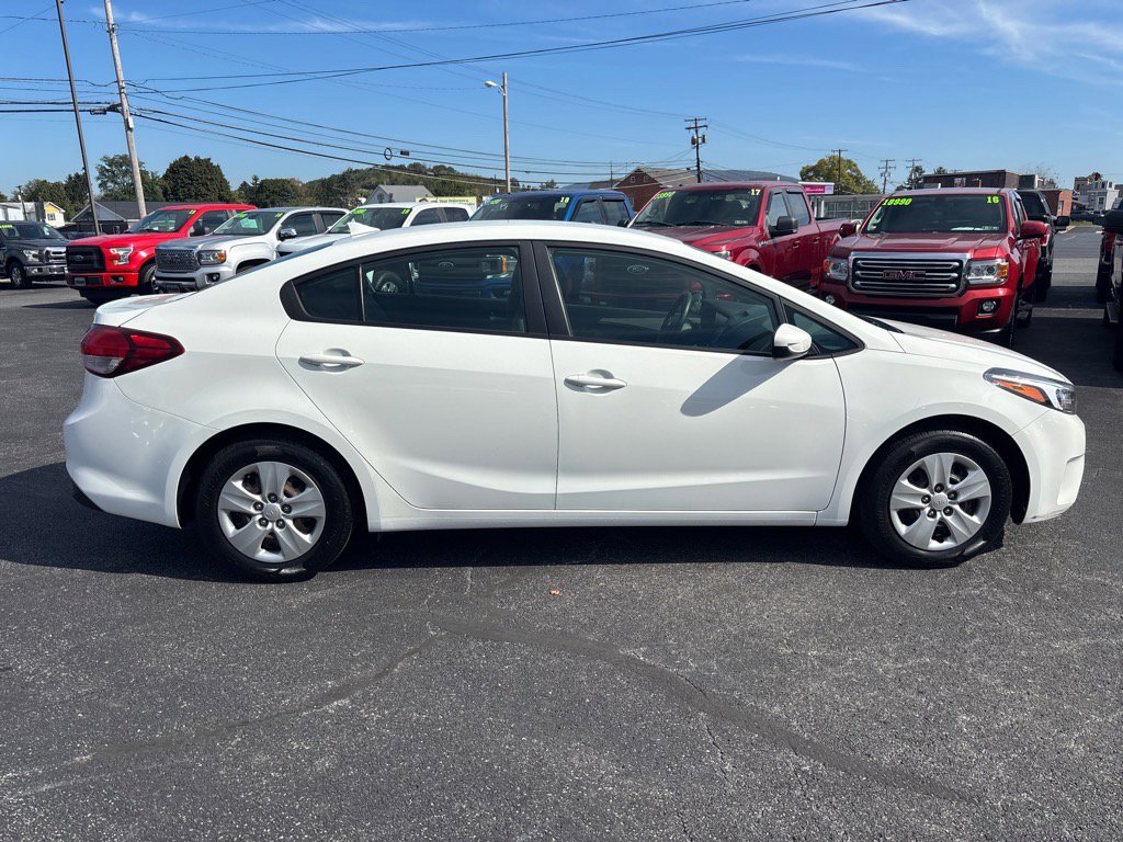 Used 2018 Kia Forte LX image 8