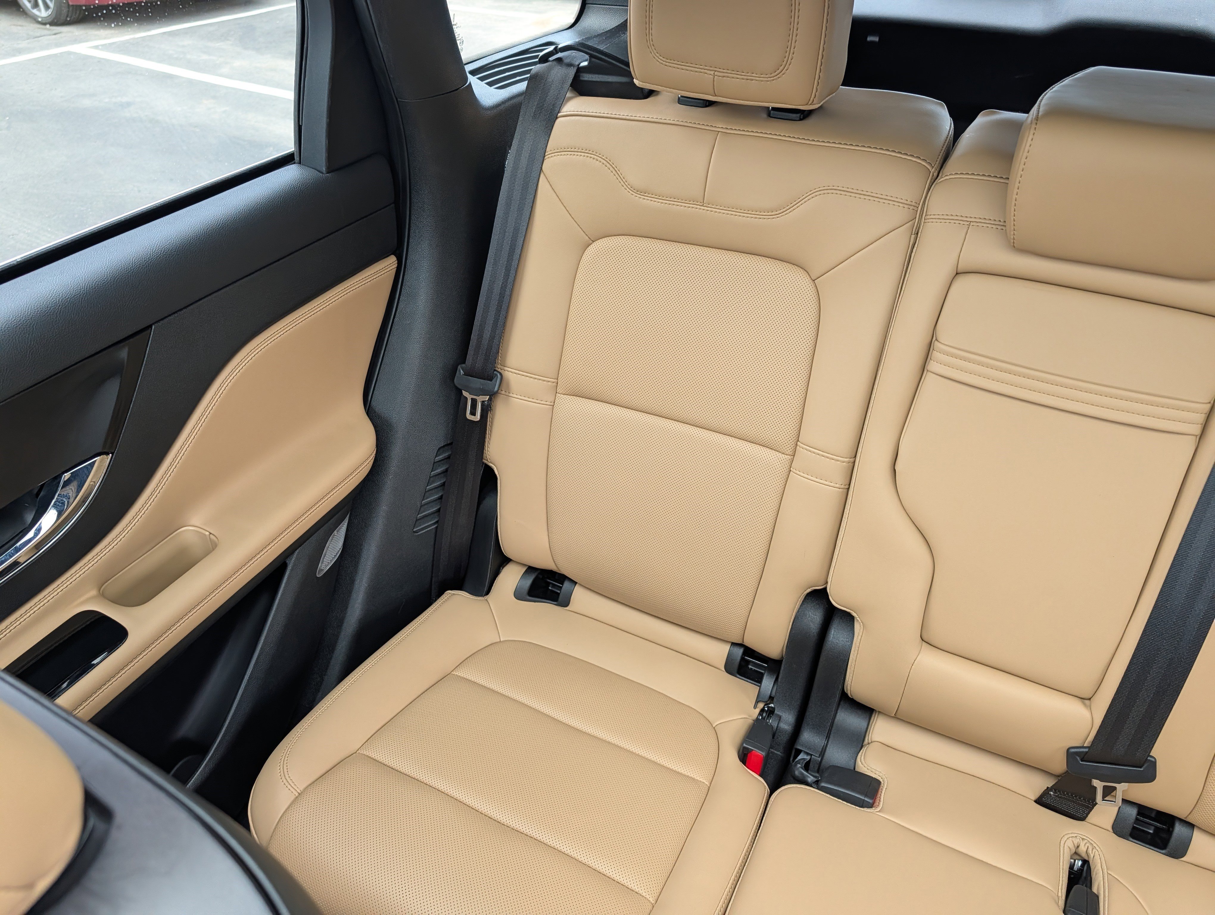 Used 2022 Lincoln Corsair Reserve w/ Equipment Group 201A image 13