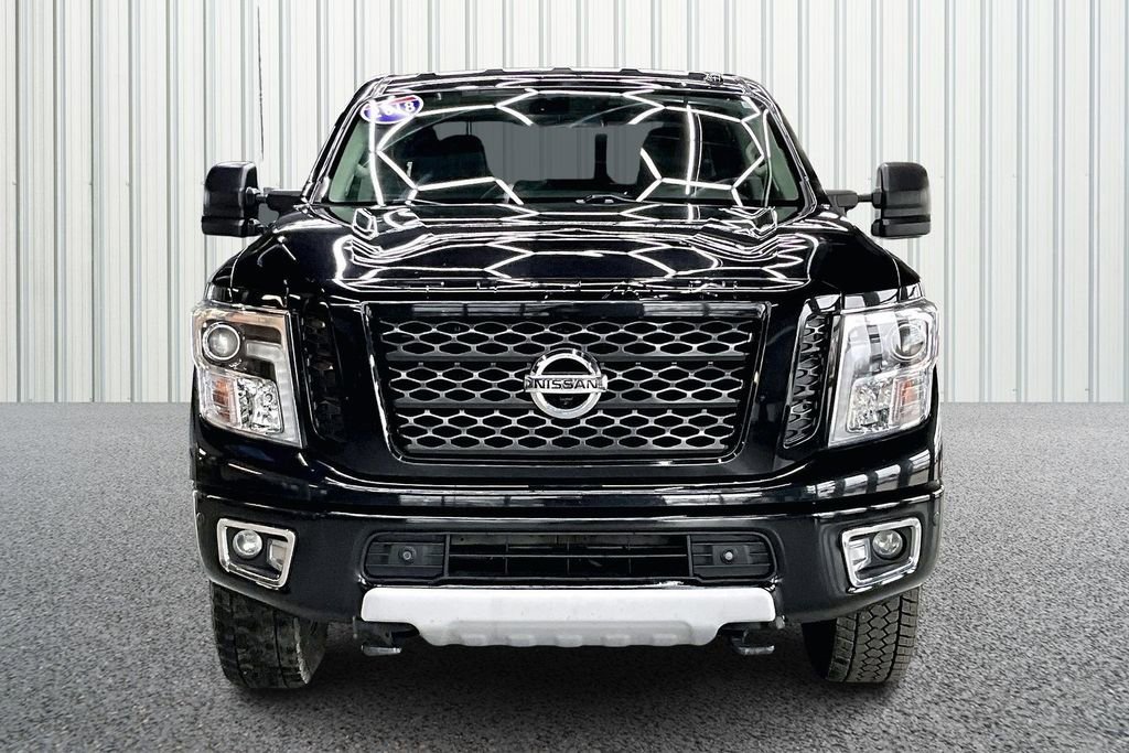 Used 2018 Nissan Titan PRO-4X image 2