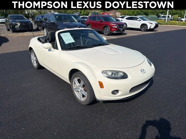 Used 2006 MAZDA MX-5 Miata Touring RWD image 1