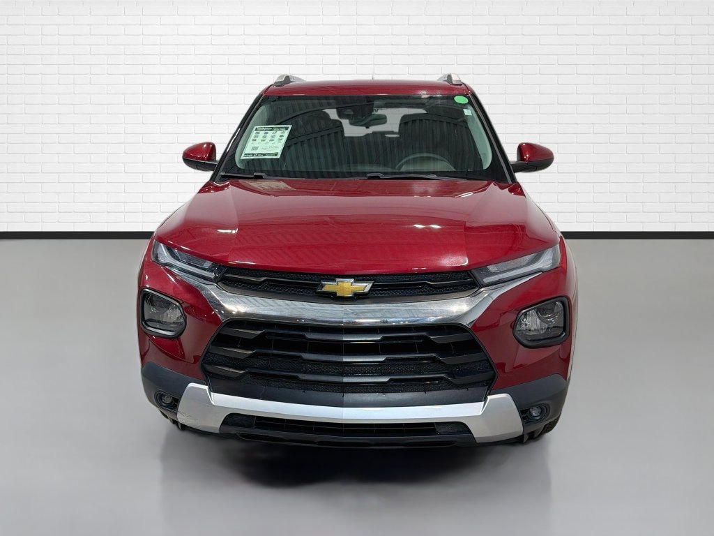 Used 2021 Chevrolet TrailBlazer LT w/ Driver Confidence Package AWD/4WD image 2
