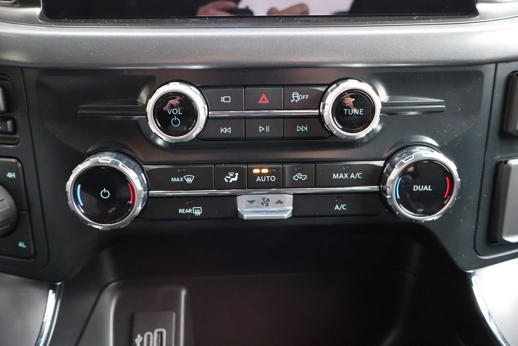New 2026 Ford F150 XLT w/ FX4 Off-Road Package image 9