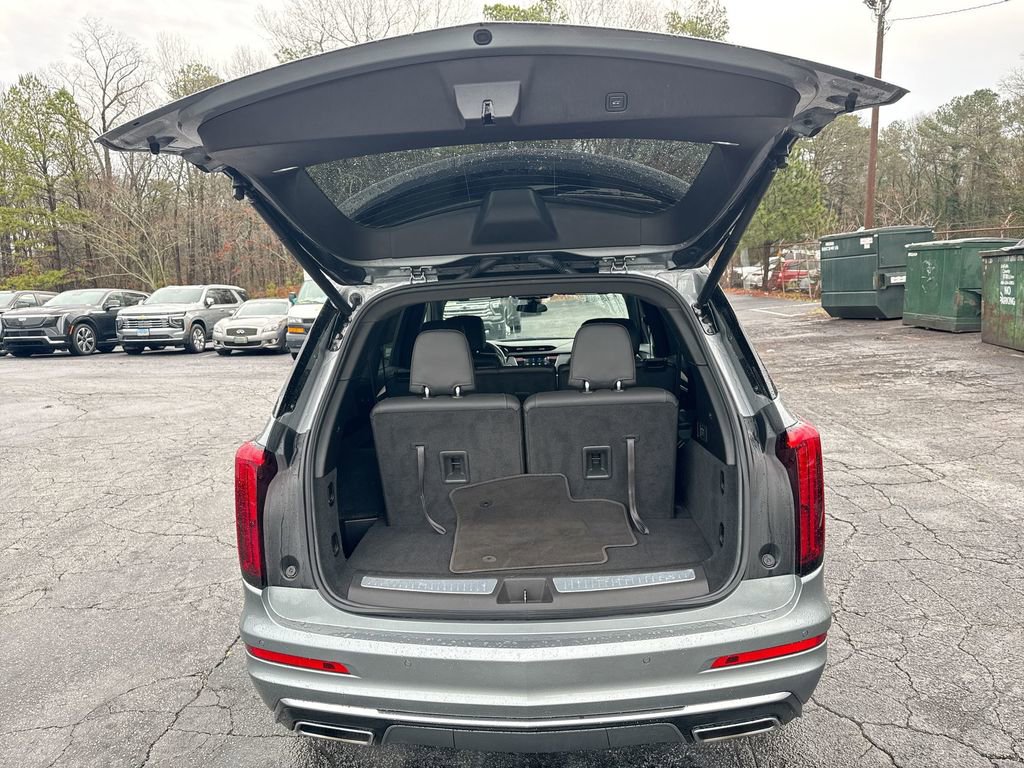 Used 2024 Cadillac XT6 Luxury image 35