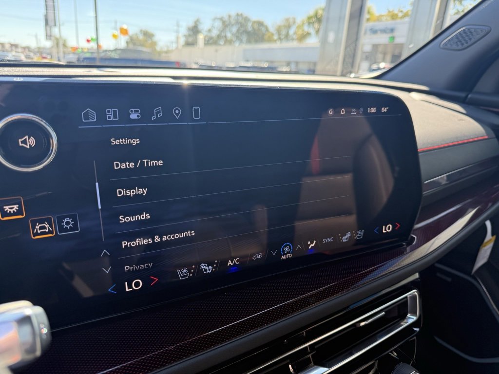 New 2026 Chevrolet Traverse RS w/ LPO, Floor Liner Package image 26