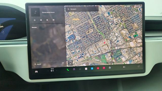 Used 2024 Tesla Model X Plaid image 49