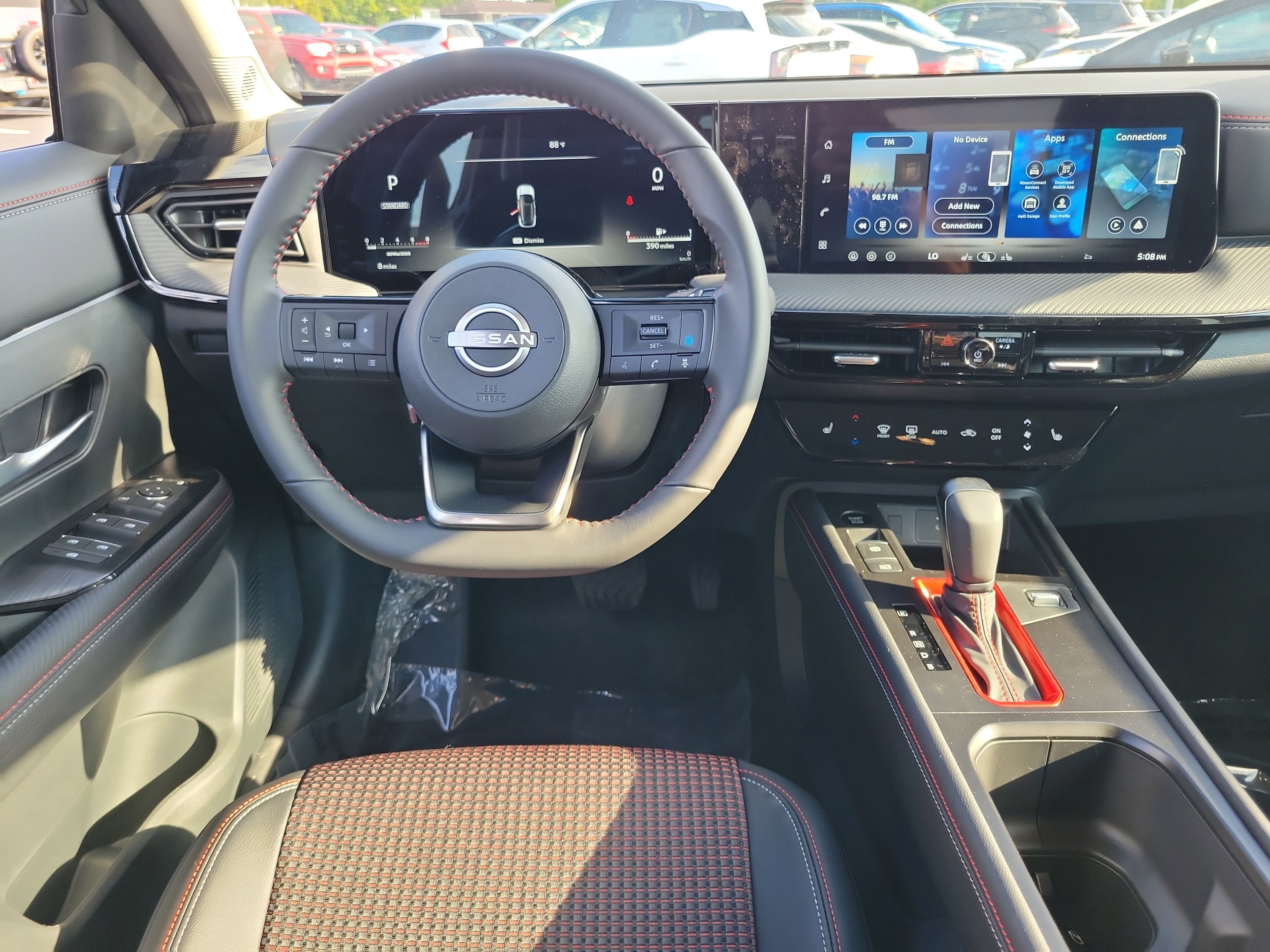 New 2026 Nissan Kicks SR w/ Cold Weather Package image 10