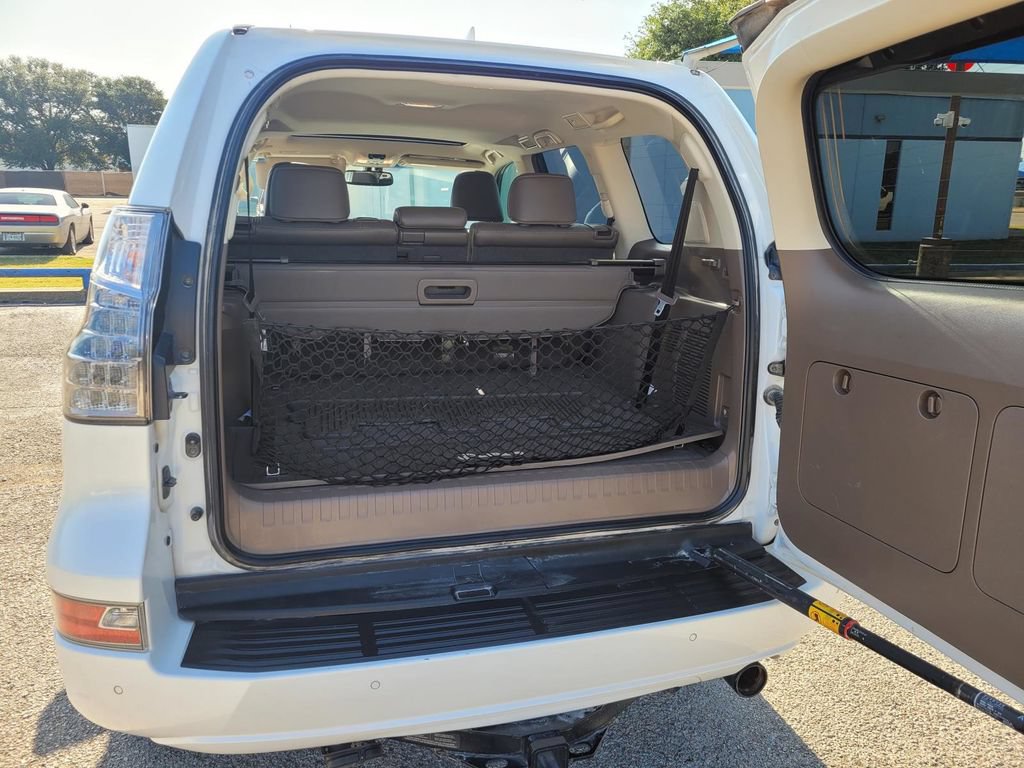 Used 2019 Lexus GX 460 Luxury AWD/4WD image 13
