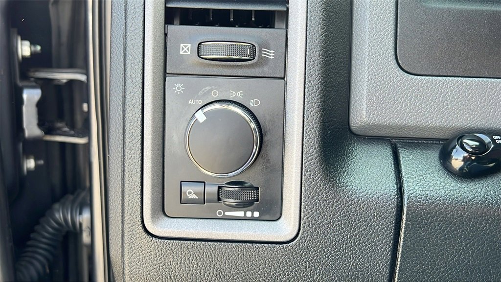 Used 2018 RAM 1500 Tradesman image 14