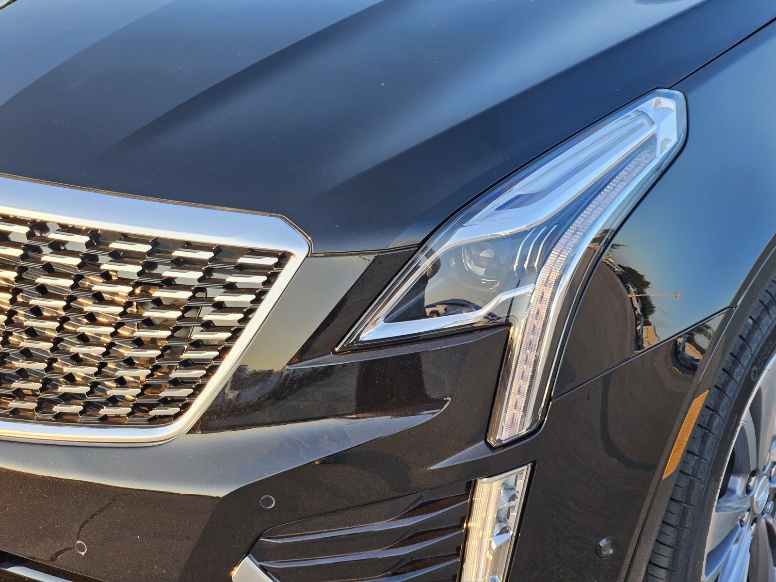New 2026 Cadillac XT5 Premium Luxury w/ Driver Assist Package FWD image 5