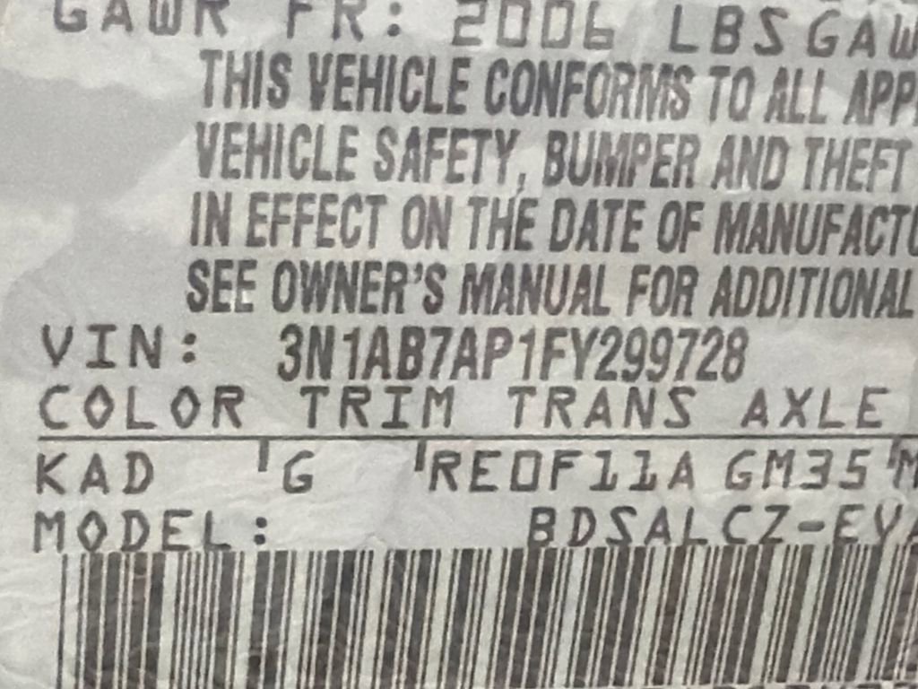 Used 2015 Nissan Sentra S image 30